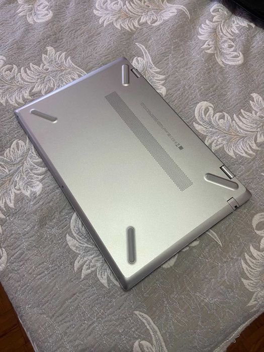 HP Pavilion 15-cs1008np