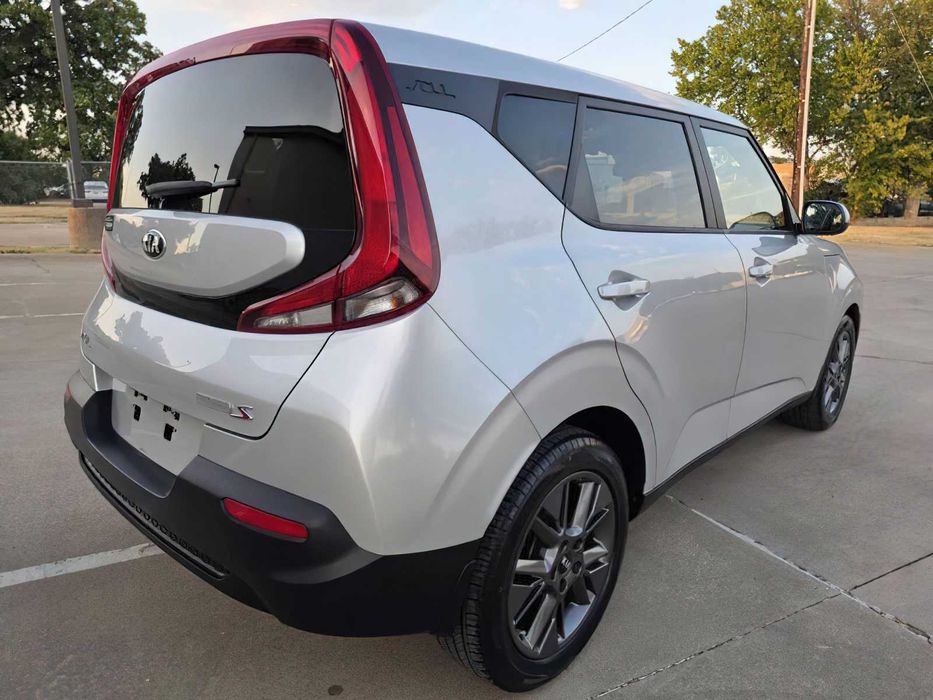 Kia Soul      2021