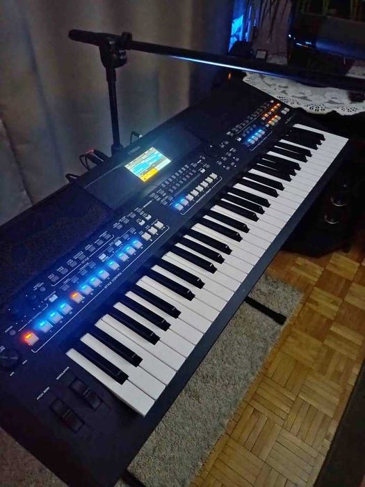 Keyboard Yamaha PSR SX600