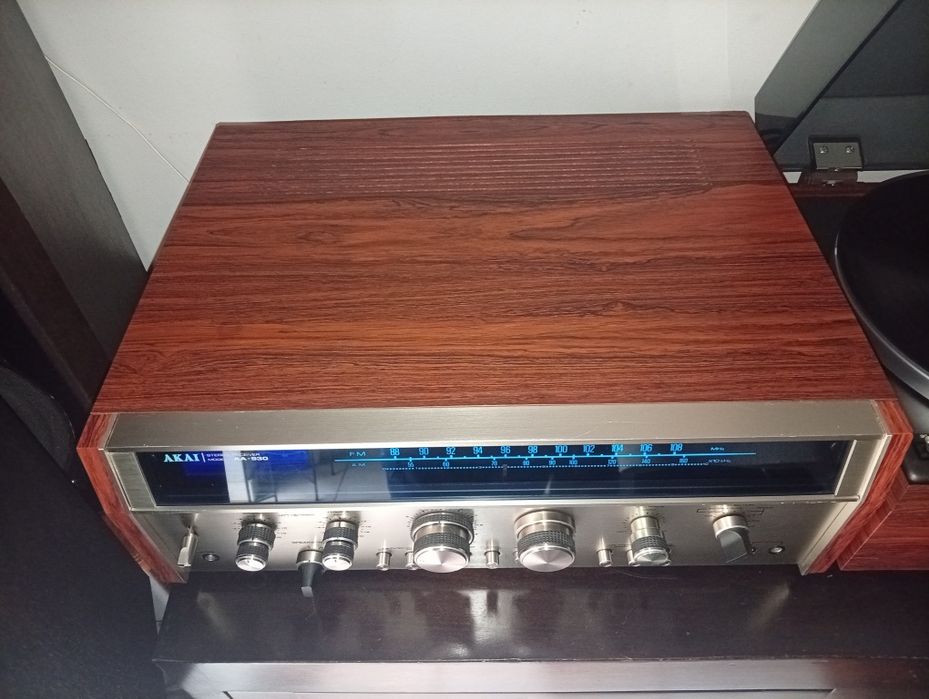 Amplificador Receiver Akai AA930