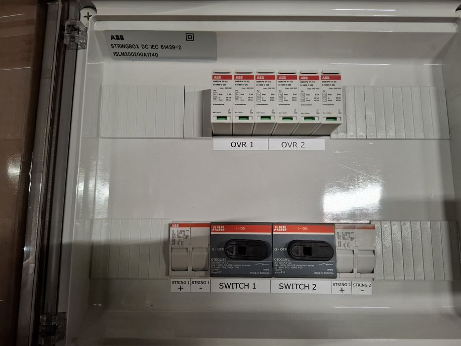 Щит захисту сонячних панелей ABB DC 1000V (2in / 2out) Stringbox 1SLM300200A1740