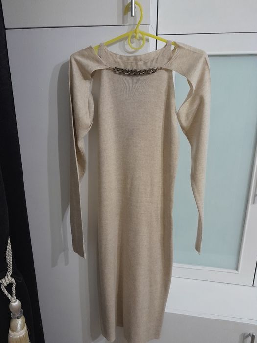 Розпродаж суконь