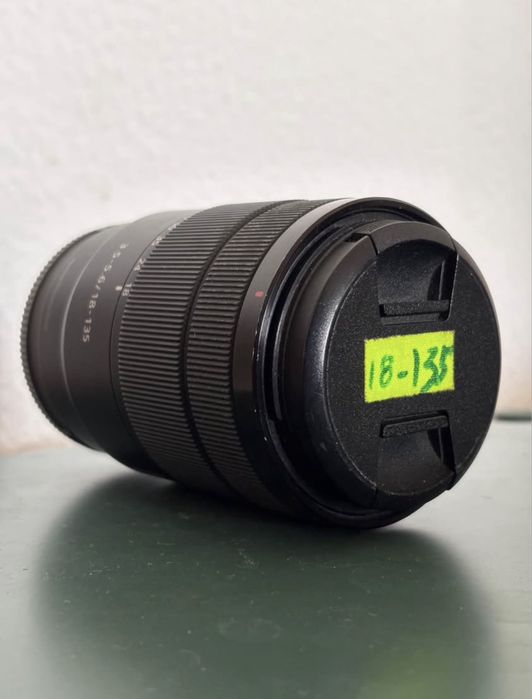 Objectiva Sony 18-135mm - E Mount