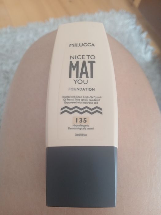 Sprzedam milucca trwały matujacy podkład