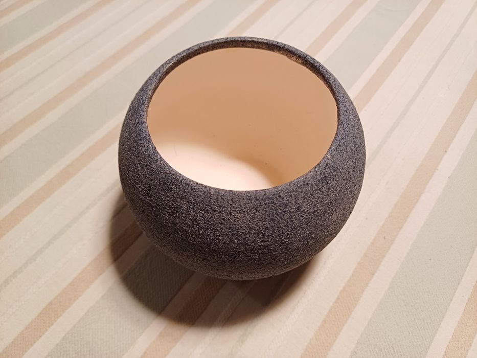 Pequeno vaso redondo de cor azul