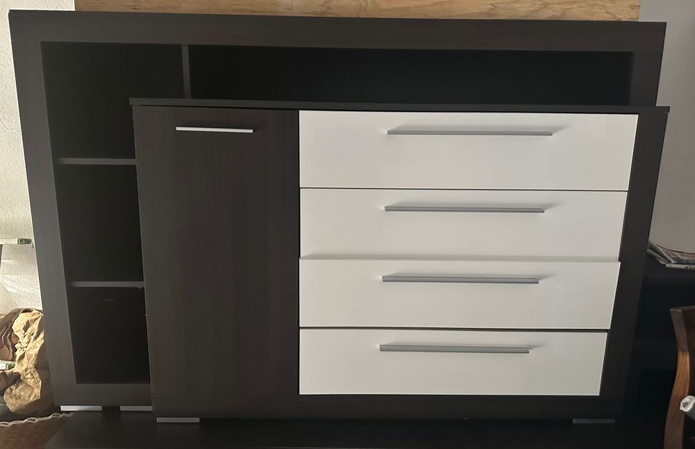 Aparador para Sala De Estar
Castanho / 4 gavetas