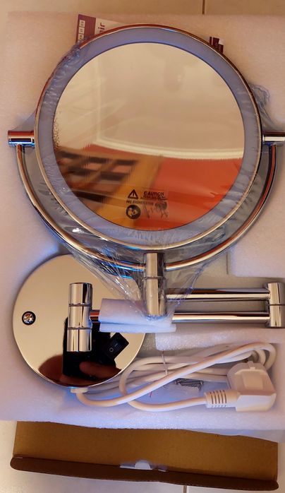 Espelho de maquilhagem com luz