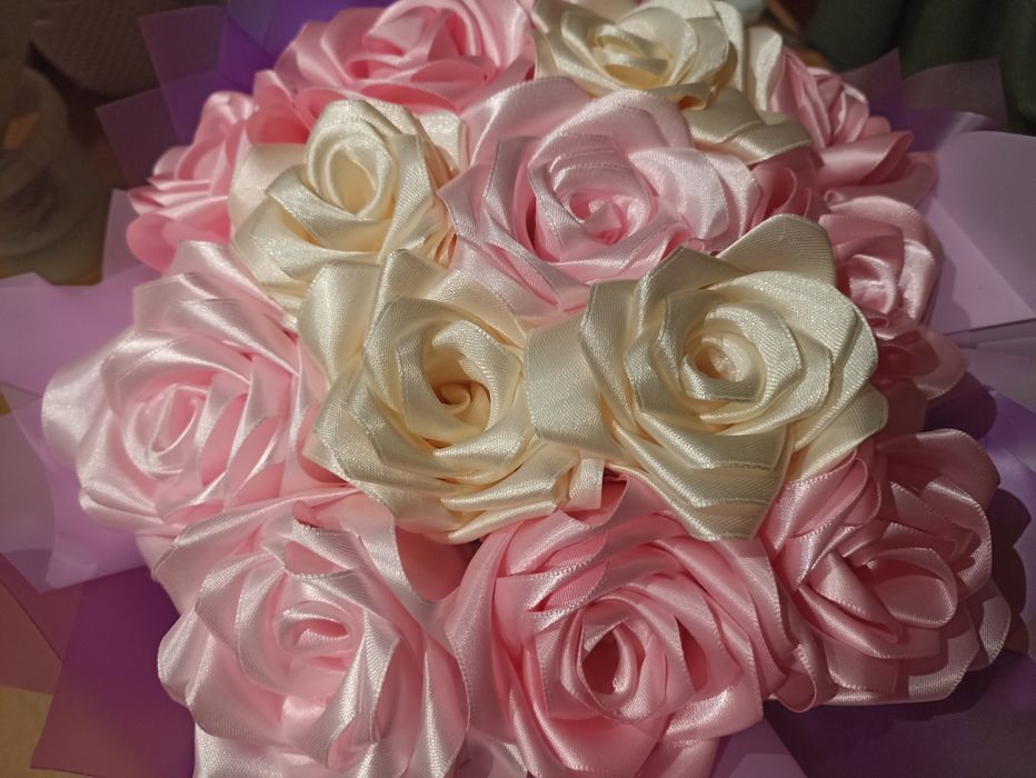 Букет з атласної стрічки