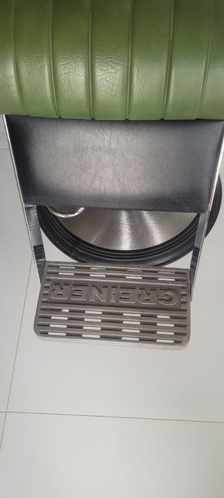 Stary fotel fryzjerski Greiner
