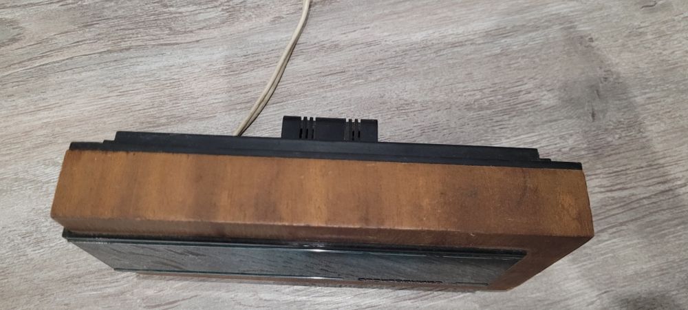 Zegar radziecki budzik cyfrowy Elektronika 6.15M