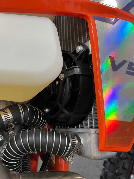 Мотоцикл STN V9 Enduro