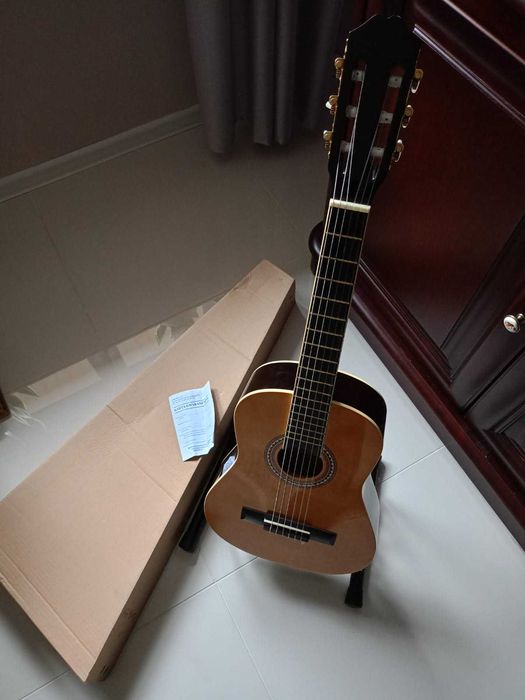 Durango meksykańska gitara klasyczna 1/2, połówka, stan idealny