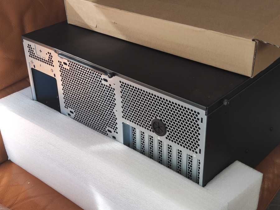 Silverstone RM51 5U Rackmount / Workstation Case (SSI-EEB / 360mm / RTX 4090/5090)