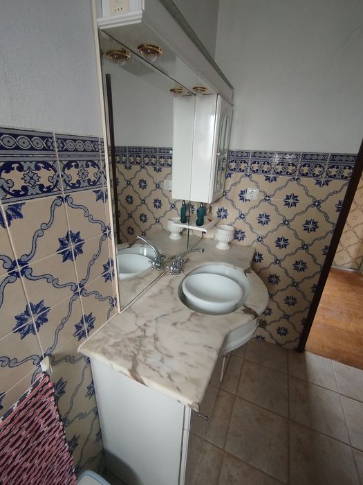 Móvel de casa de banho em mármore + Espelho com armário e luzes