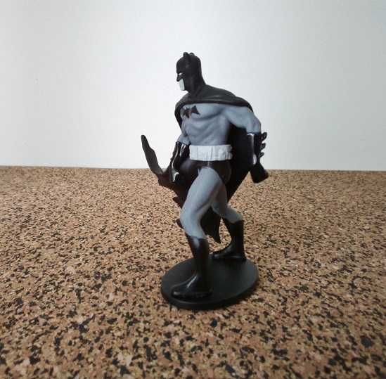 Figura - Batman (versão do Dustin Nguyen)