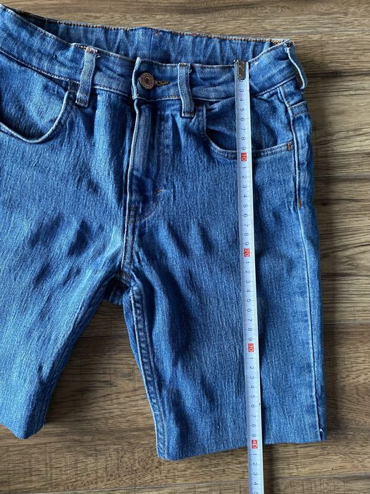 Krótkie spodenki jeansowe rozm.134 Denim