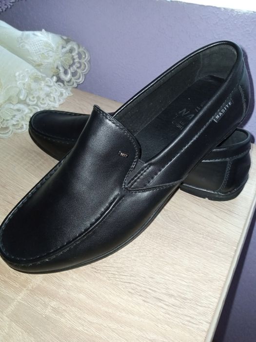 Продам 40 розмір
