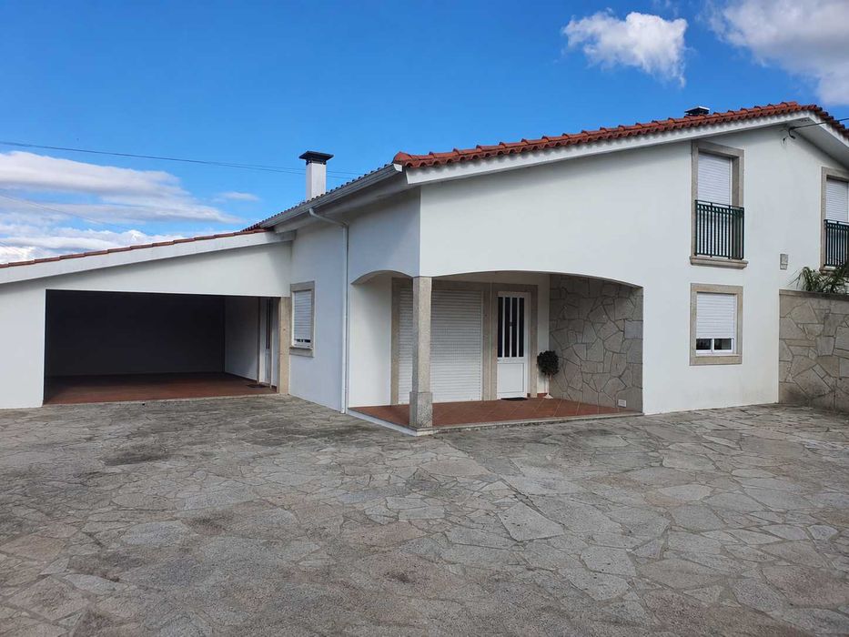 Moradia T3 mobilada