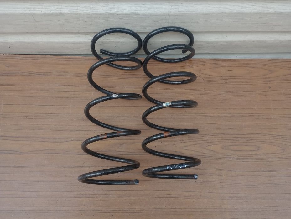 Пружини передні задні Nubira/Tacuma/Epica/Toyota Avensis