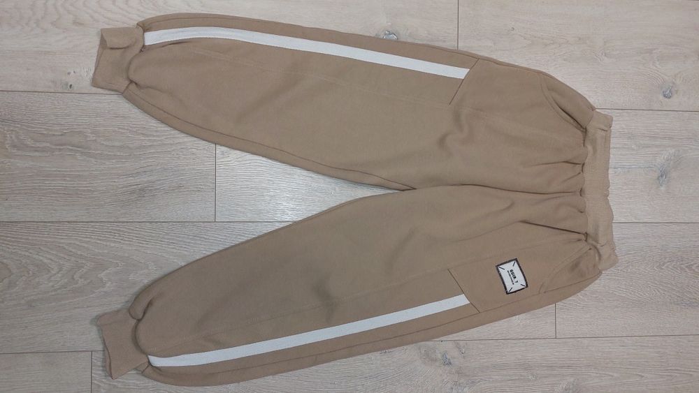 Спортивний костюм для дівчинки,можливий торг