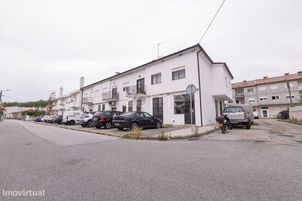 Loja com cave e armazém 181 M2 Darque, Viana do Castelo