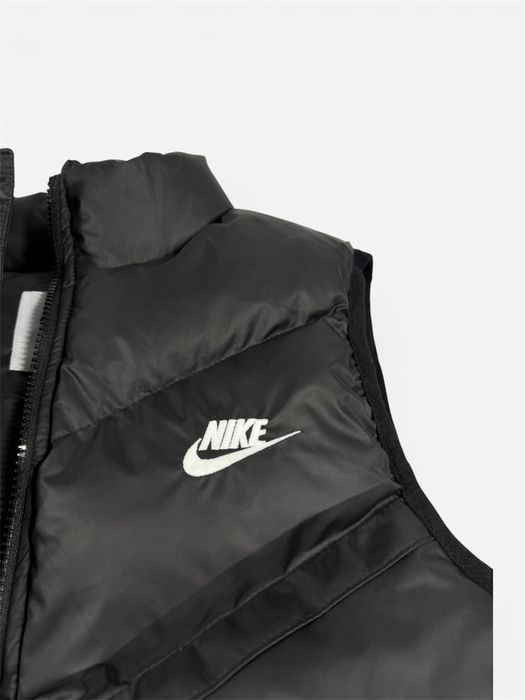 Жилетка безрукавка Nike Storm-fit