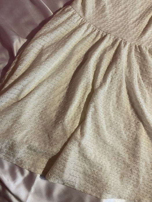 Biała fajna sukienka L