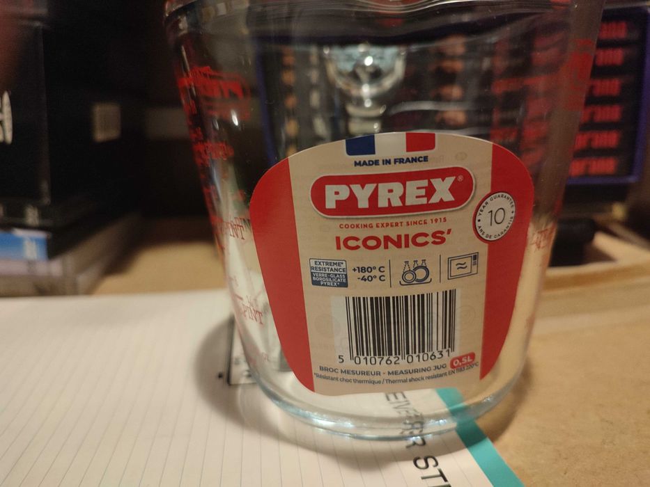 Copo medidor Pyrex novo