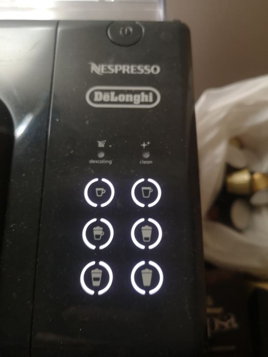 Expres do kawy DeLonghi, na kapsułki +kapsułki
