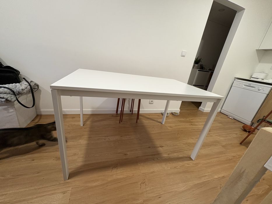 Mesa de jantar IKEA melltorp 125x74 branca