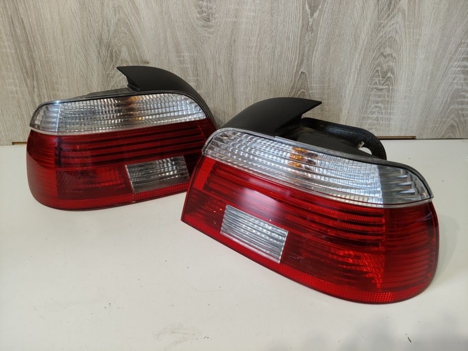 BMW E 39 sedan lampy tył LED M pakiet białe kierunki