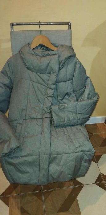 Kurtka długa r uniieslany