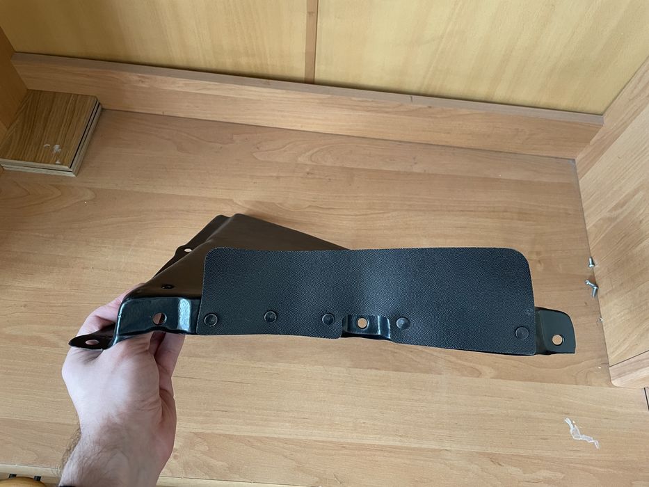 Локер лівий BMW e60