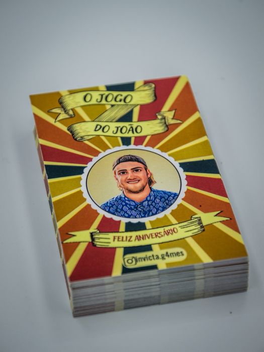 Jogo de cartas personalizado