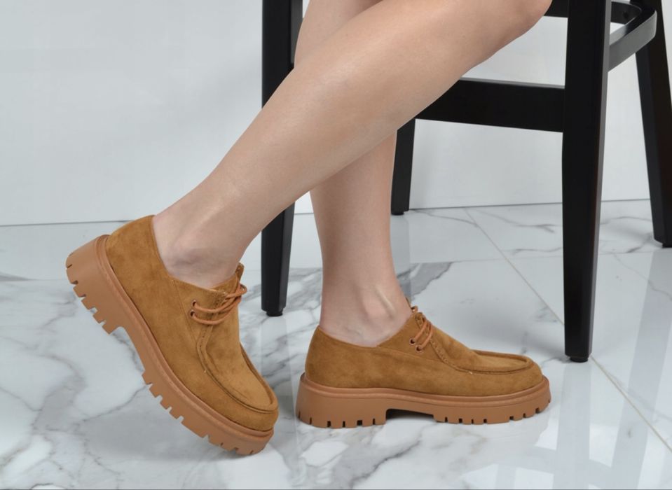 Лофери, взуття жіноче