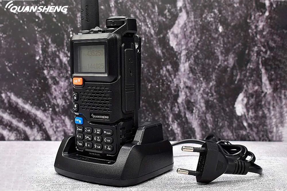 Rádio Quansheng uv5r 5W Multi Banda com receção Banda Aérea
