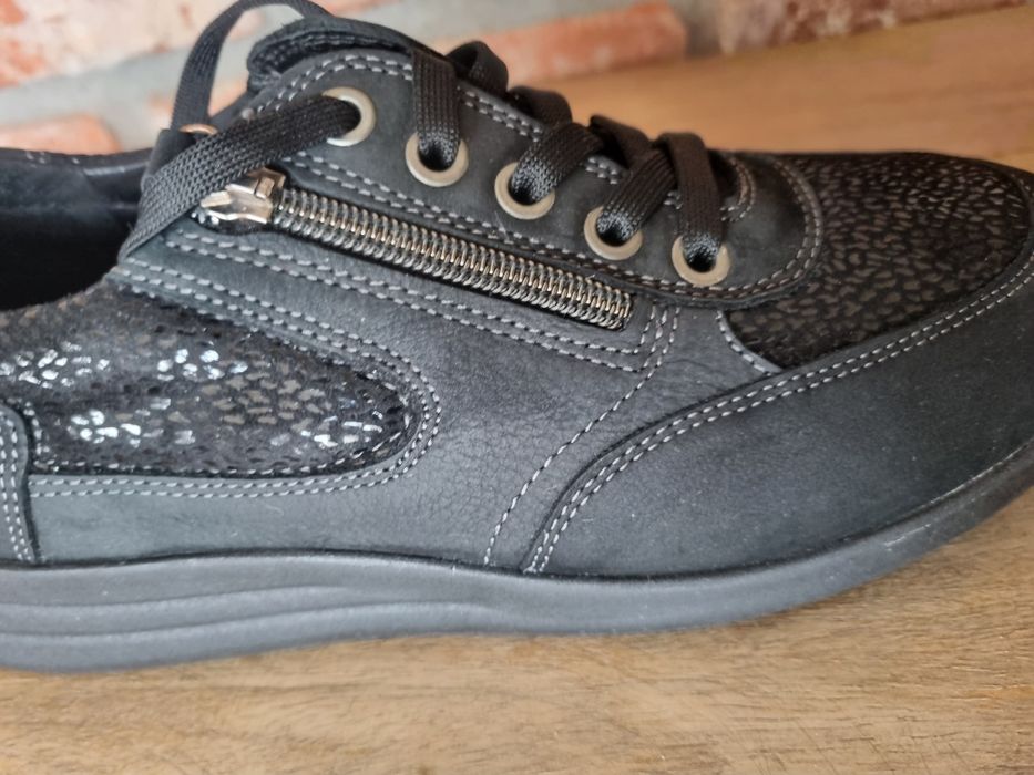 Czarne sneakersy Medicus * Nowe
