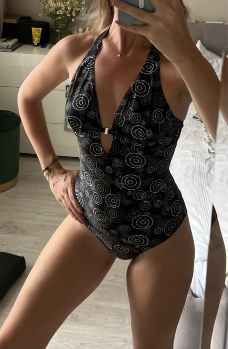 Купальник жіночий суцільний