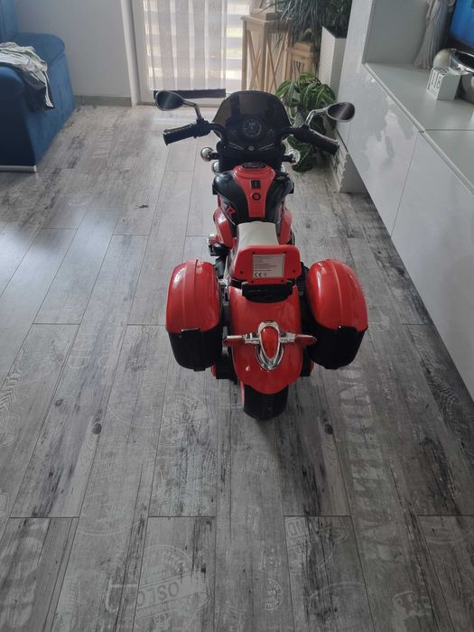 Motorek na akumulator
