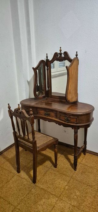 Mobília de época de quarto completa