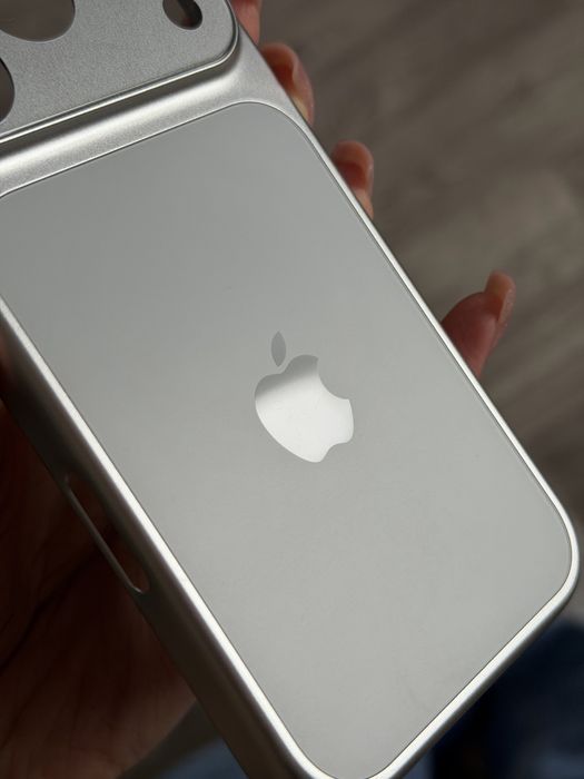 Чохол на iphone 17pro
