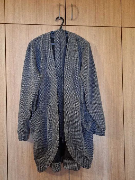 Жіночий кардиган