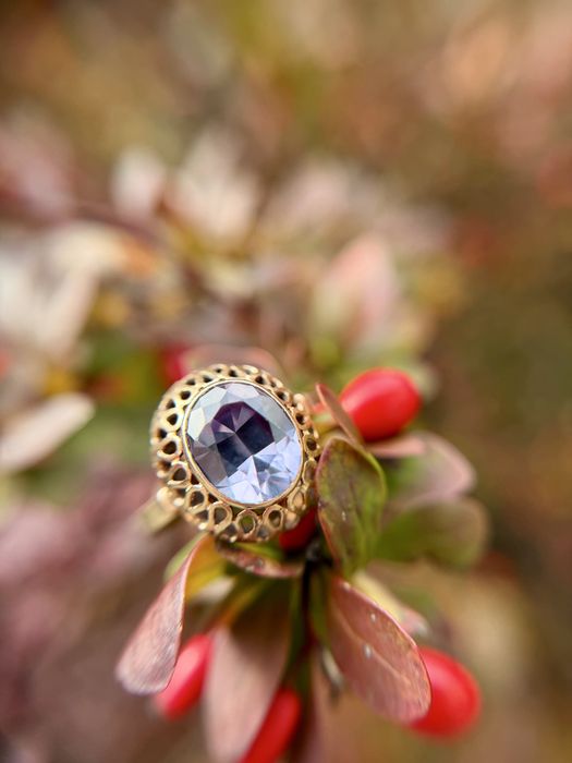 Złoty pierscionek Warmet B-607  kamień z efektem Aleksandrytu