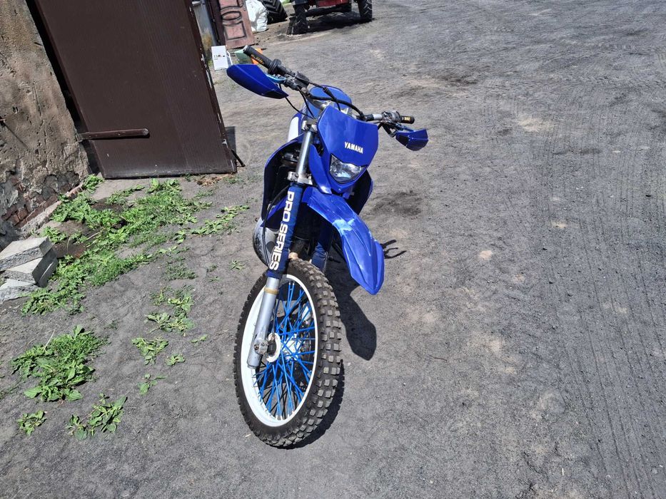 Motocykl cross YAMAHA DT 125