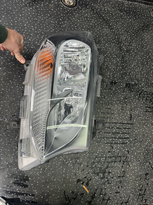 Фари sprinter 907 910