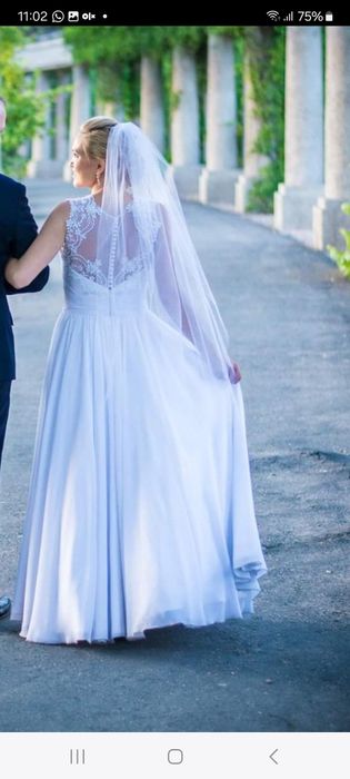 Suknia ślubna z muślinu