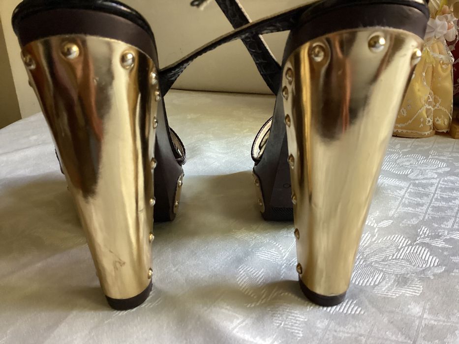 Jimmy Choo buty na obcasie