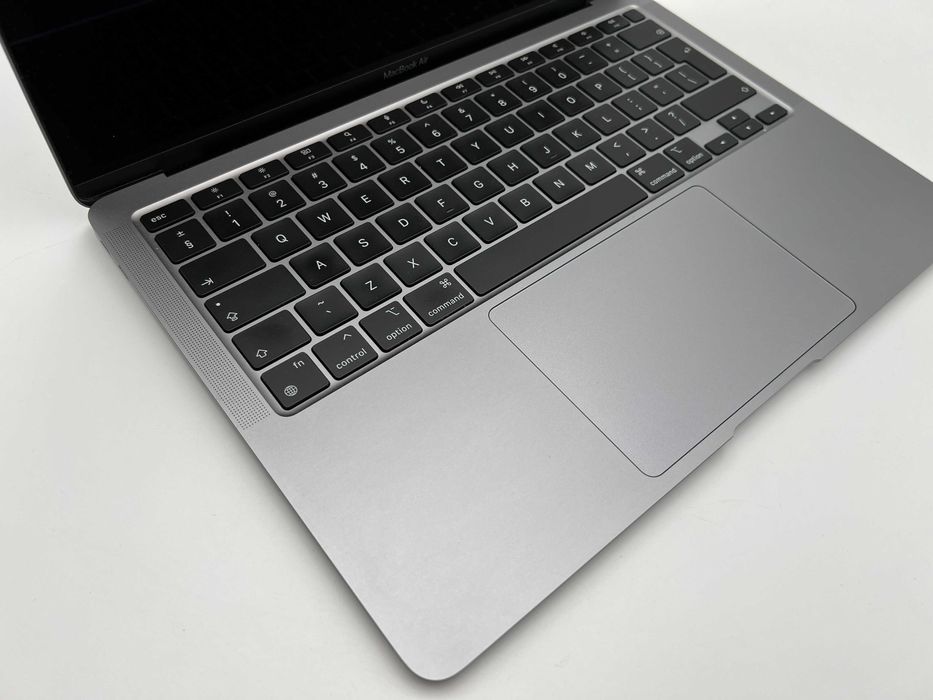 Apple Macbook Air | M1 | 8GB | 256GB | liczba cykli 83