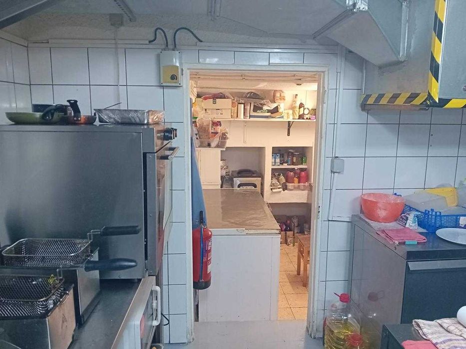 Trespasse restaurante totalmente equipado