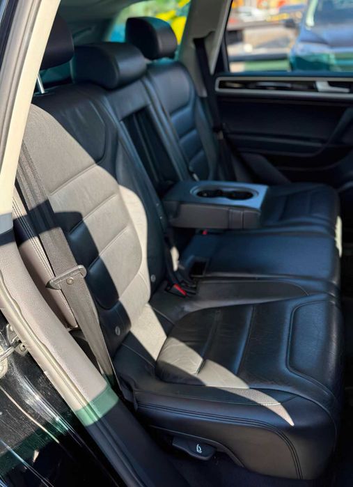 Volkswagen Touareg Executive      2013